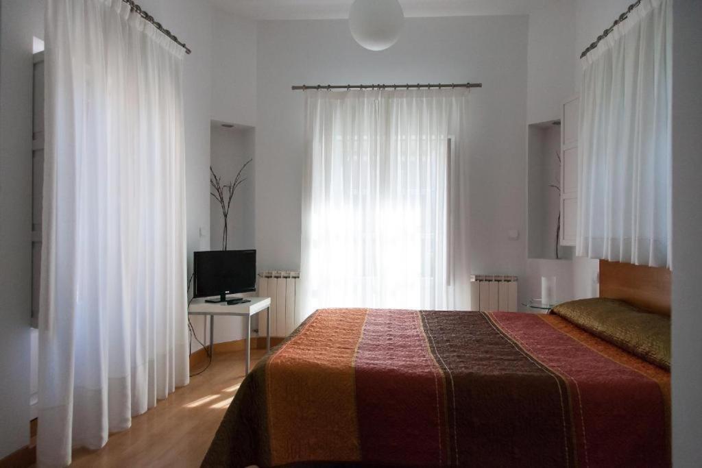 Gastro Hotel La Giraldilla Lierganes Bilik gambar
