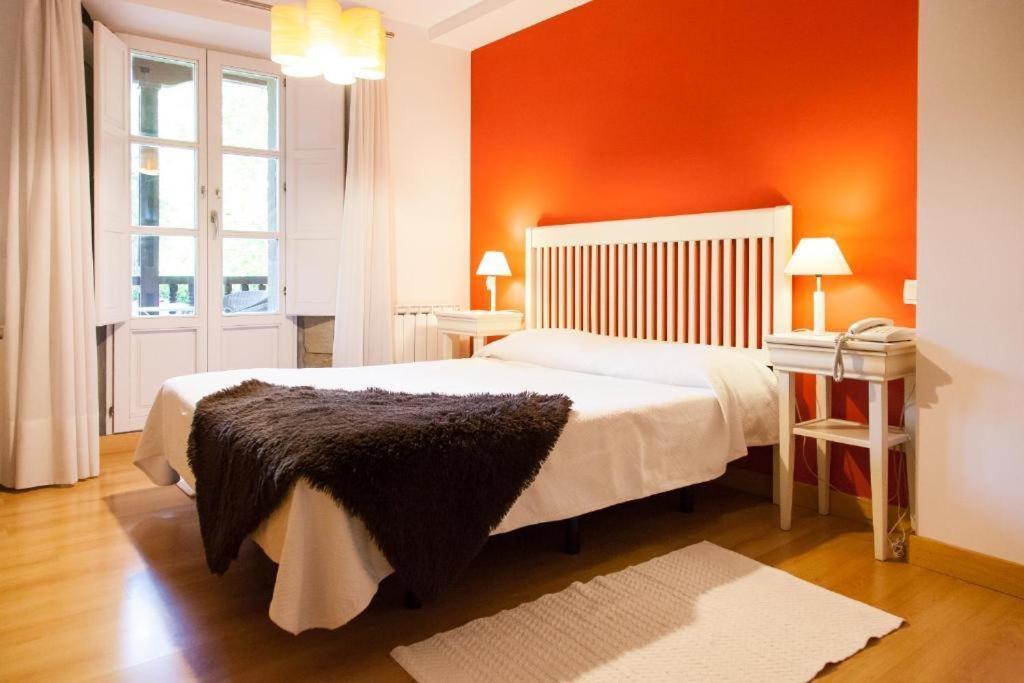 Gastro Hotel La Giraldilla Lierganes Bilik gambar